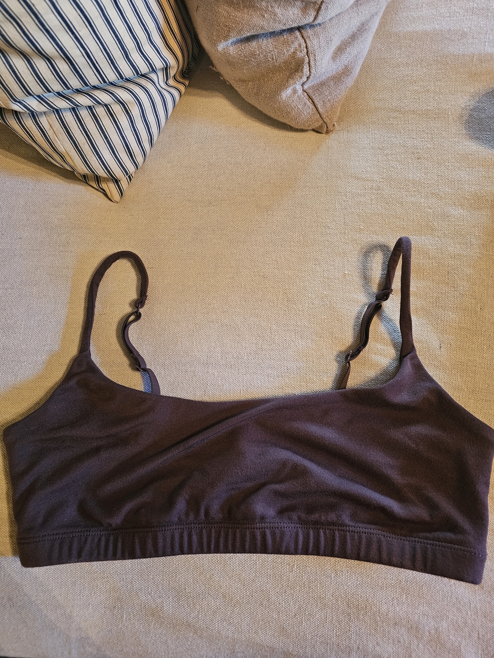 SKIMS Scoop Neck Bralette in Deep Plum